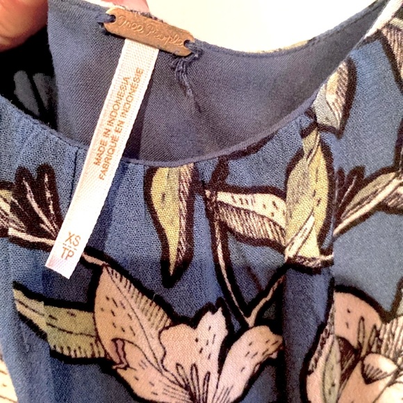 (2) Free People Dresses, Size 4 & XS - Picture 10 of 12